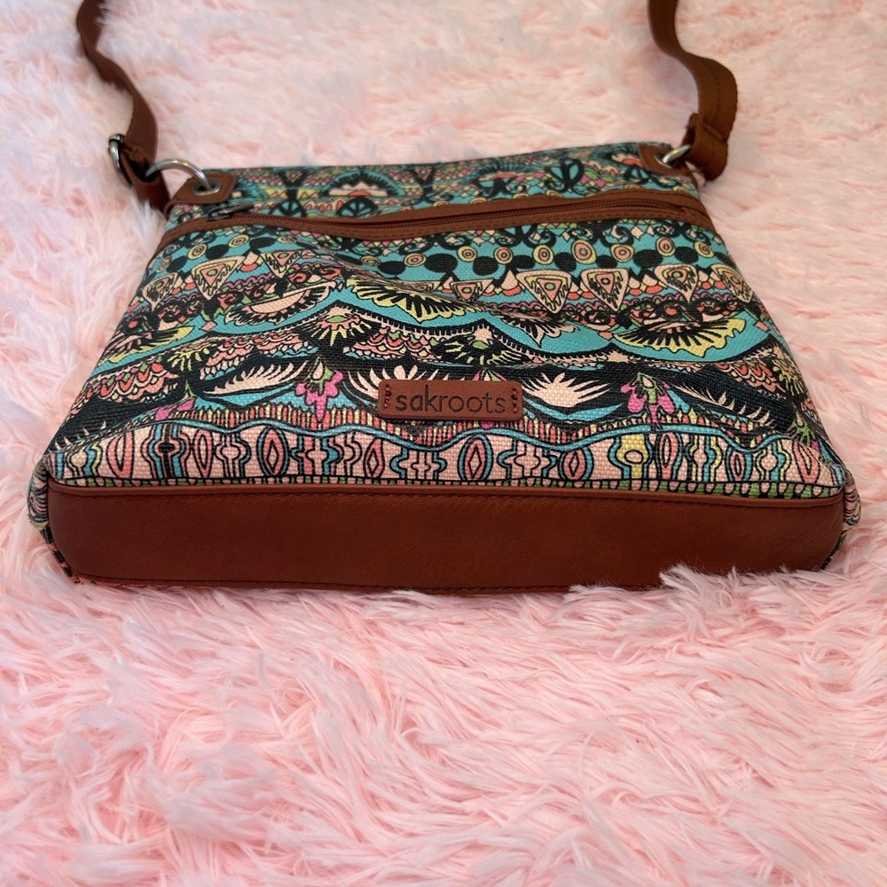 Sakroots Woman’s Hippie Chic Coated Canvas Multicolor Crossbody Bag - Picture 10 of 12